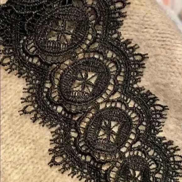 Zara Black Lace Trim Oversized V.neck sweater - Picture 13 of 13